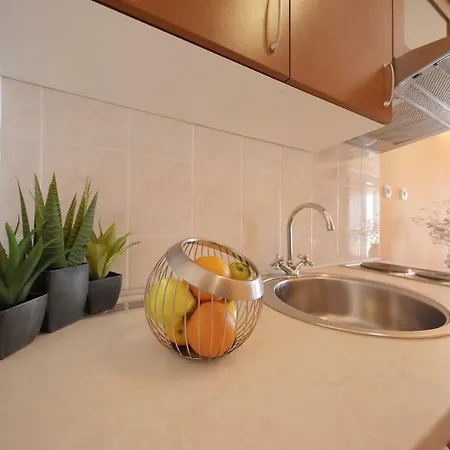Marnii Apartment