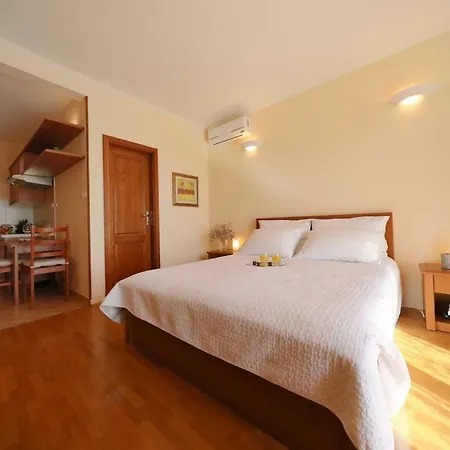 Marnii Apartman Kožino
