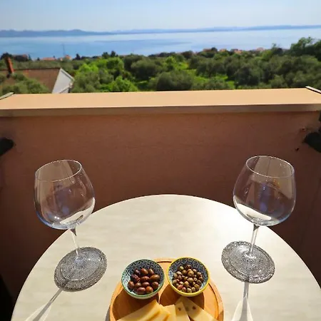 Marnii アパート Kožino