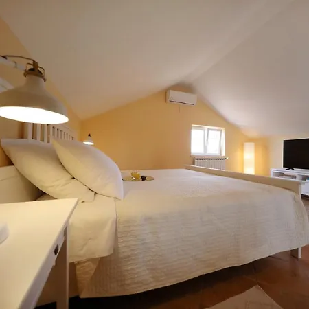 شقة Marnii Kožino